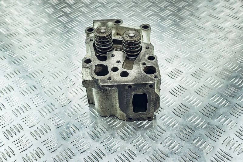 ГБЦ — LIEBHERR [9276891]